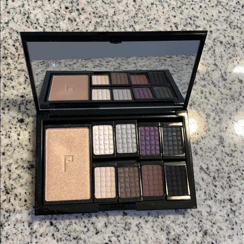 Doucce Eye Shadow Palette